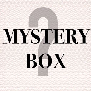 Women’s Mystery Reseller Box 8 items for $25​